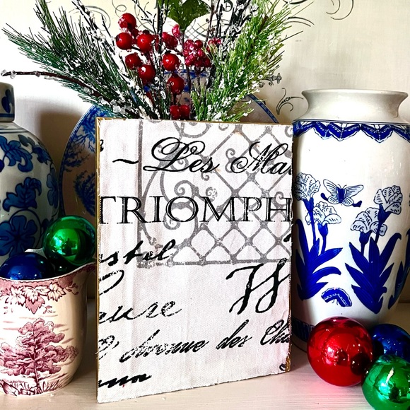 Vintage Red Velvet Framed Cherub - Picture 5 of 5